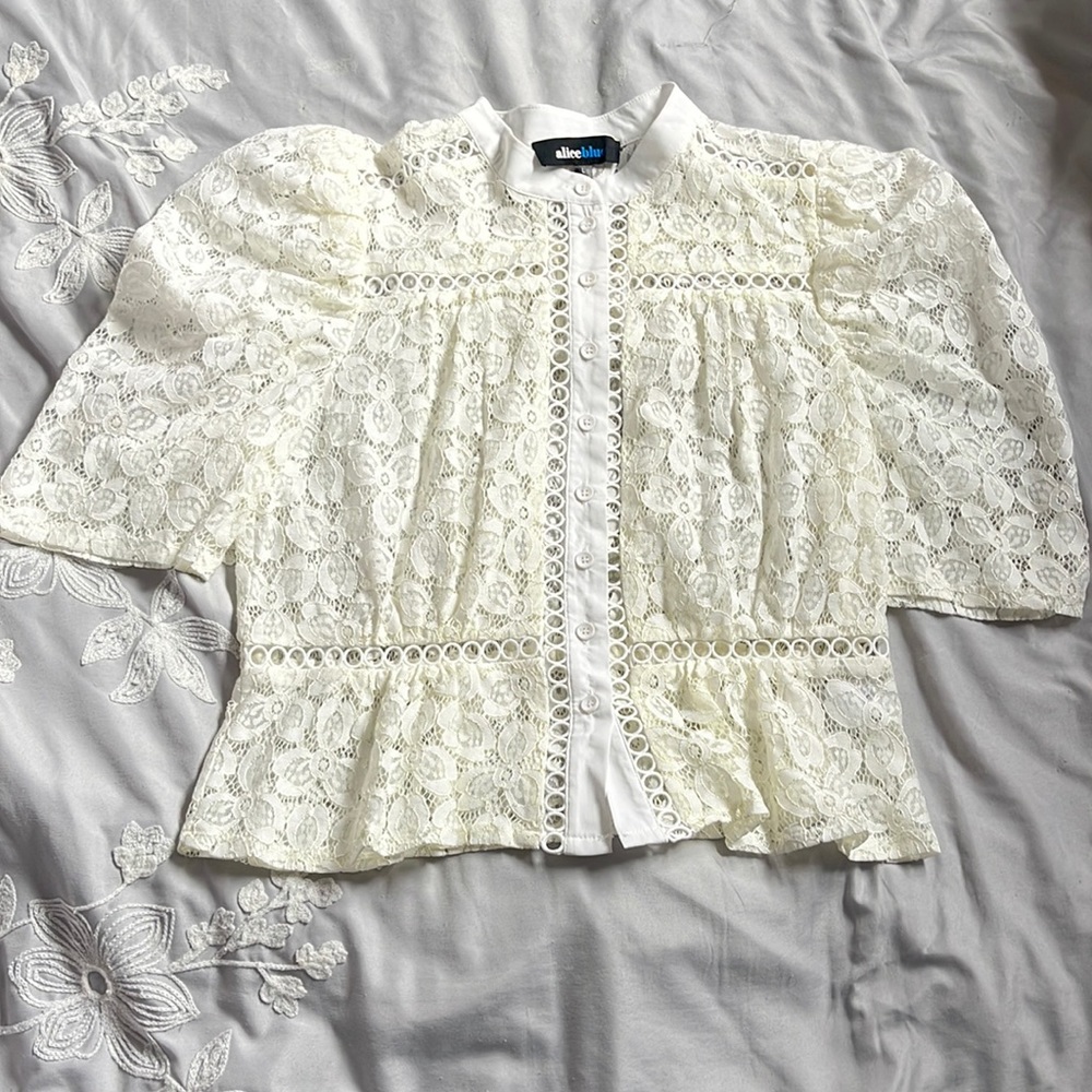 Alice Blue Large Button up Shirt